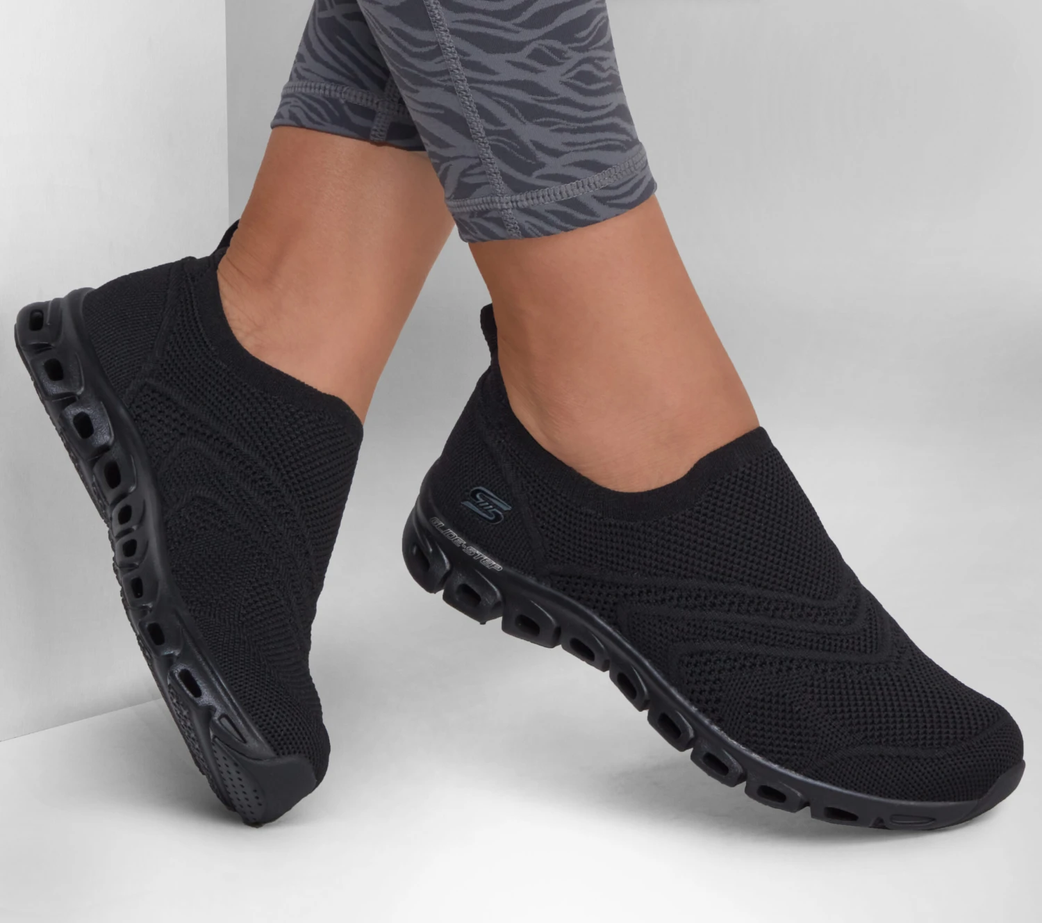 Skechers Glide-Step Sport - Charisma 2 Skechers Glide-Step Sport - Charisma - Image 2