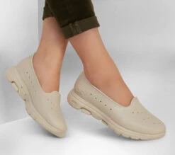 Foamies: Skechers GOwalk 5 - Mystified 7 Foamies: Skechers GOwalk 5 - Mystified -Shoes Shop 111146 NAT B