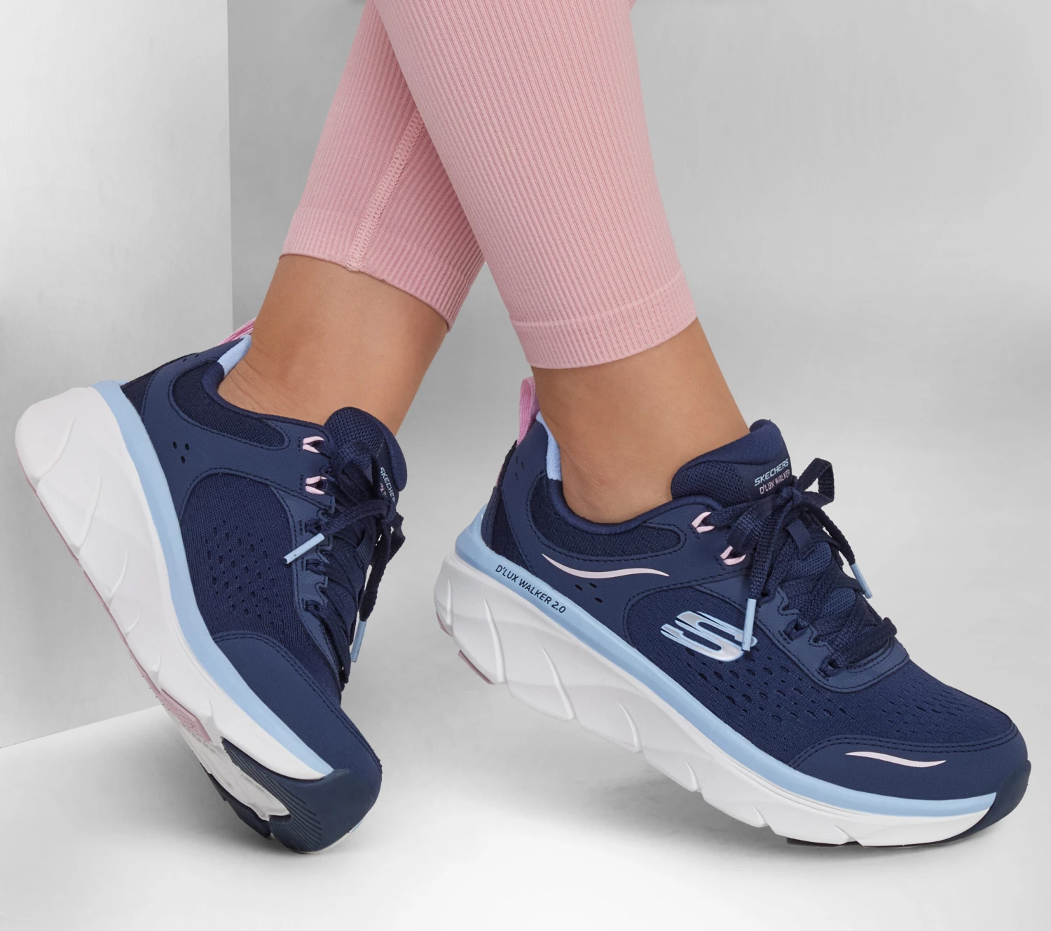 Skechers Relaxed Fit: D'Lux Walker 2.0 - Daisy Doll 2 Skechers Relaxed Fit: D'Lux Walker 2.0 - Daisy Doll - Image 2